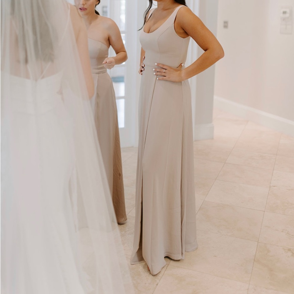 BRIDESMAID/FORMAL DRESS - Picture 2 of 13